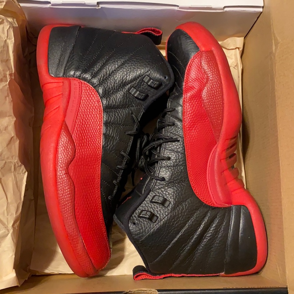 Jordan Bred 11s Size 12